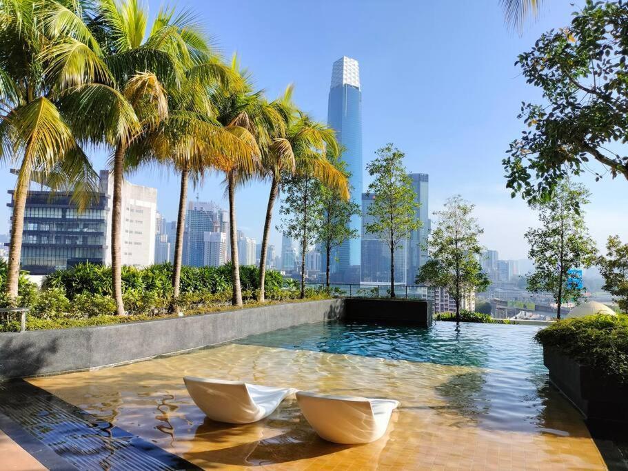 Continew Trx Corner 2-br, 2 Balconies Views * Kuala Lumpur