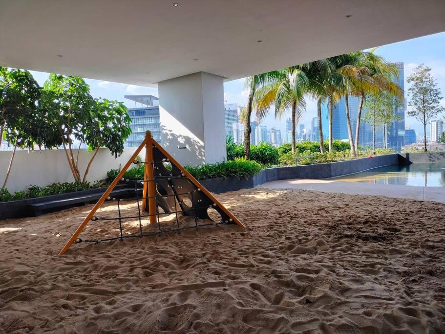 Continew Trx Corner 2-br, 2 Balconies Views Pangsapuri *