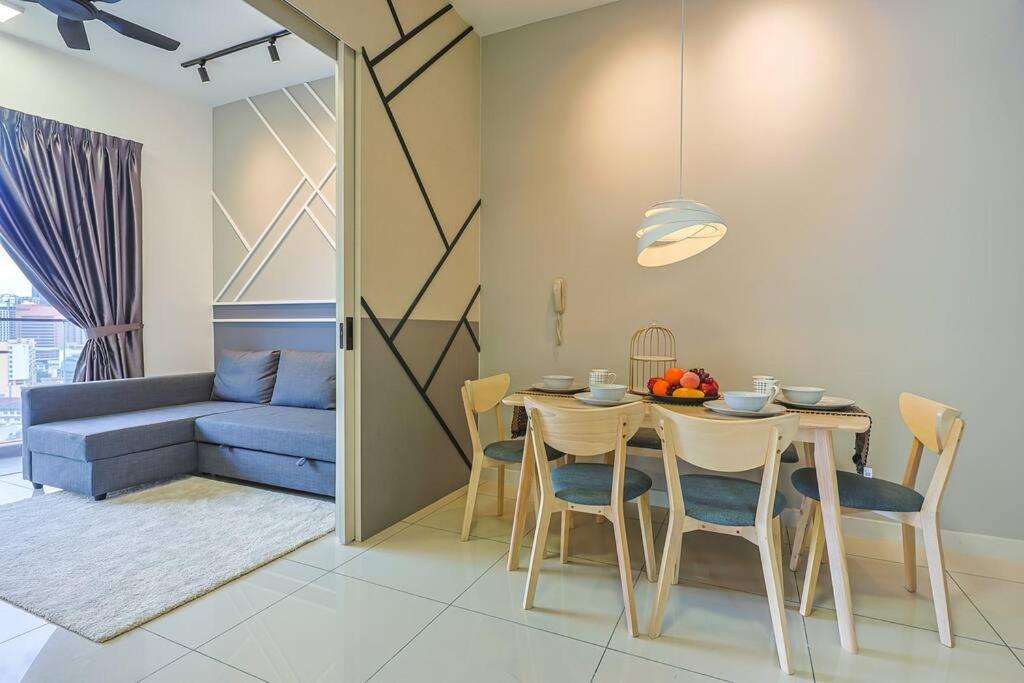 Continew Trx Corner 2-br, 2 Balconies Views