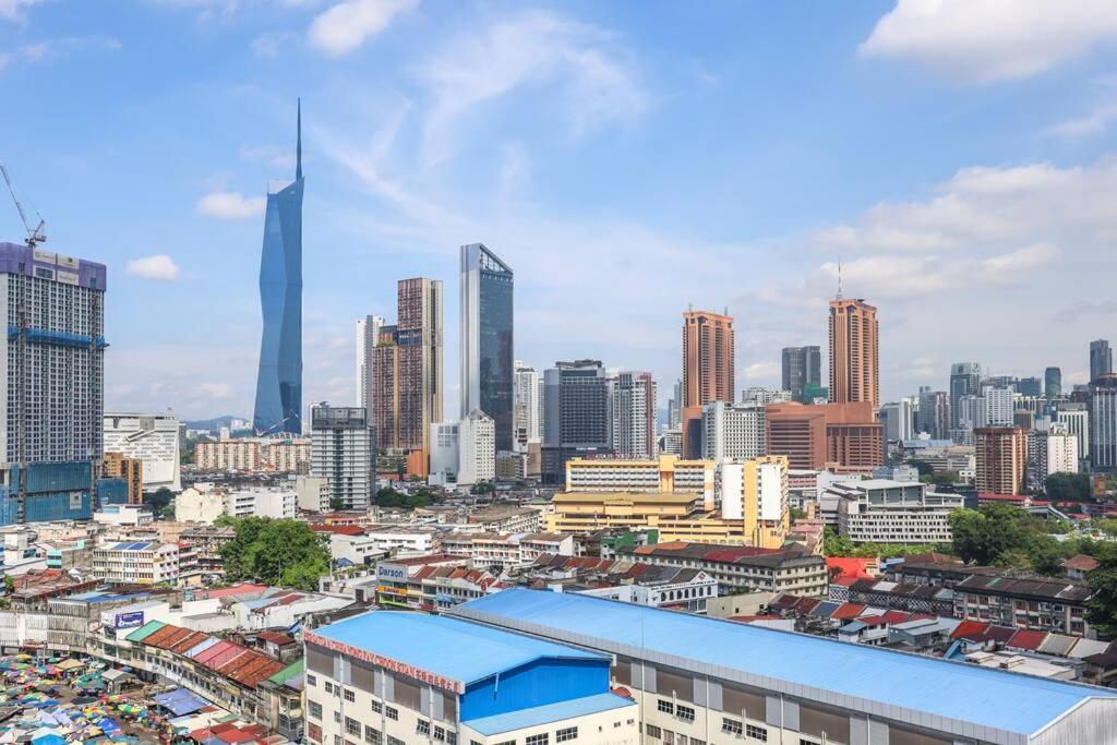 Continew Trx Corner 2-br, 2 Balconies Views * Kuala Lumpur