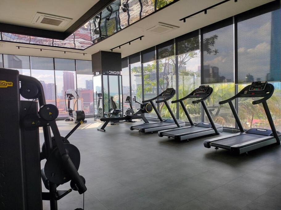 Continew Trx Corner 2-br, 2 Balconies Views Pangsapuri Kuala Lumpur